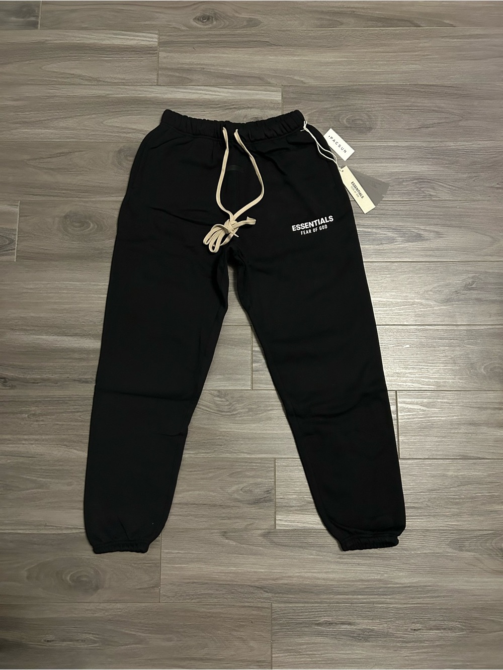 Essentials Fear of God Jet Black Cuffed Sweatpants Brand New